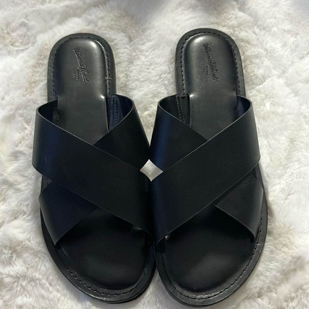 Black strap sandals
